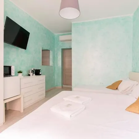 Private Room In A Guest House With A Private Bath N2 Rome Exterior photo